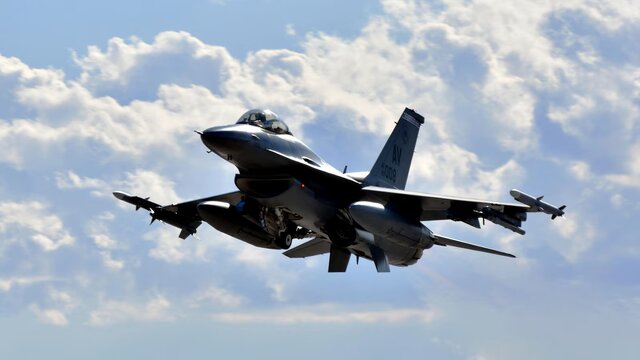 f16