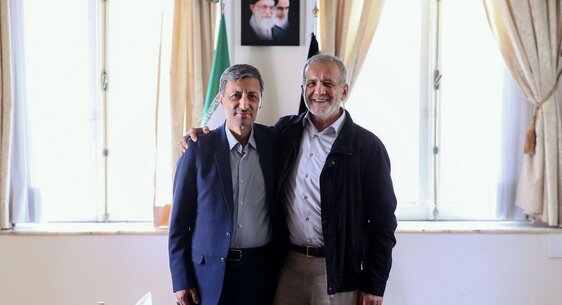 دیدار پزشکیان و فتاح