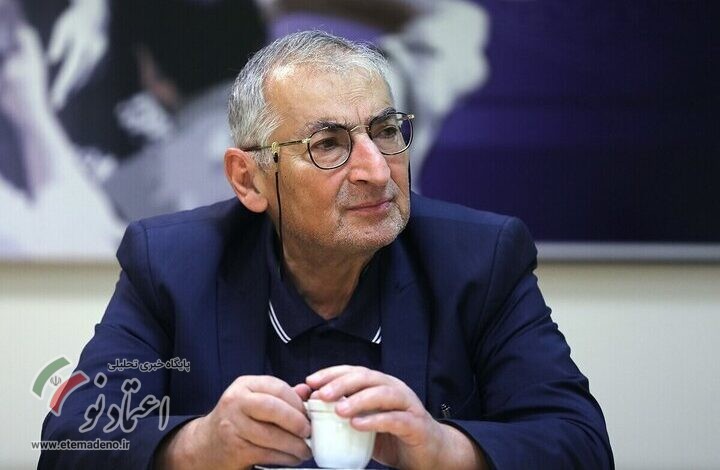 صادق زیباکلام