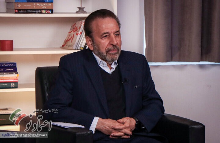 محمود واعظی
