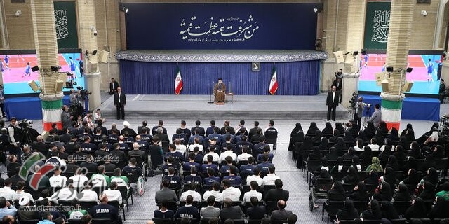رهبر انقلاب